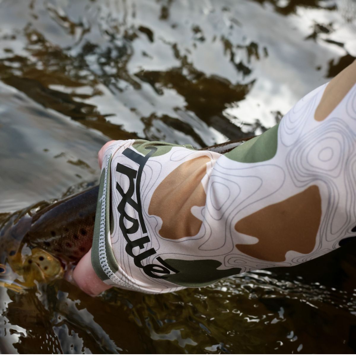 Arrowhead Featherweight Sun Hoodie