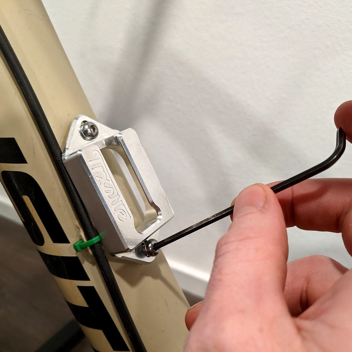 Trxstle FREE - Slip Mount